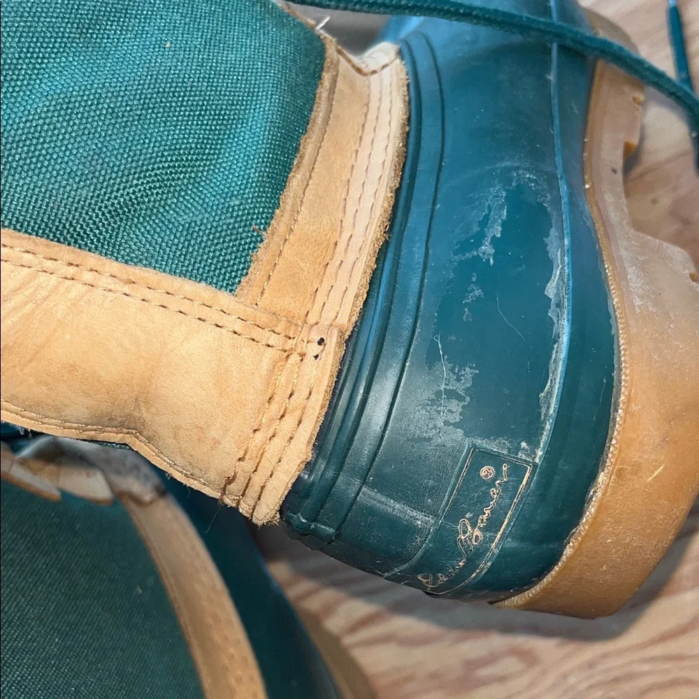 Eddie Bauer Forest Green and Tan Lined Winter‎ Duck Boots 7M